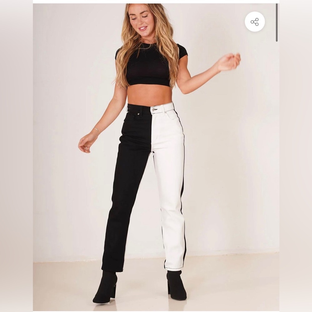 Revice Black and White jeans, size 28, in perfect condition